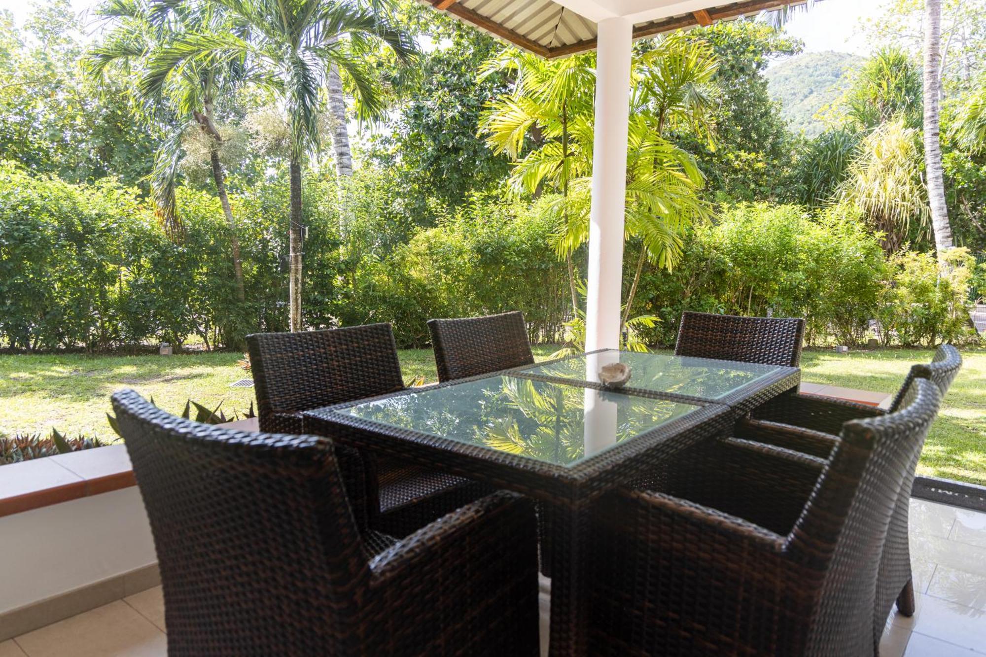 Praslin Paradise Baie Sainte Anne Luaran gambar